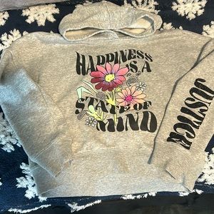 Justice kids sweatshirt. 7/8